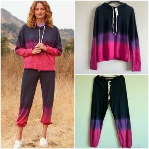 SUNDRY Classic Gradient Sweatshirt and Sweatpants Set